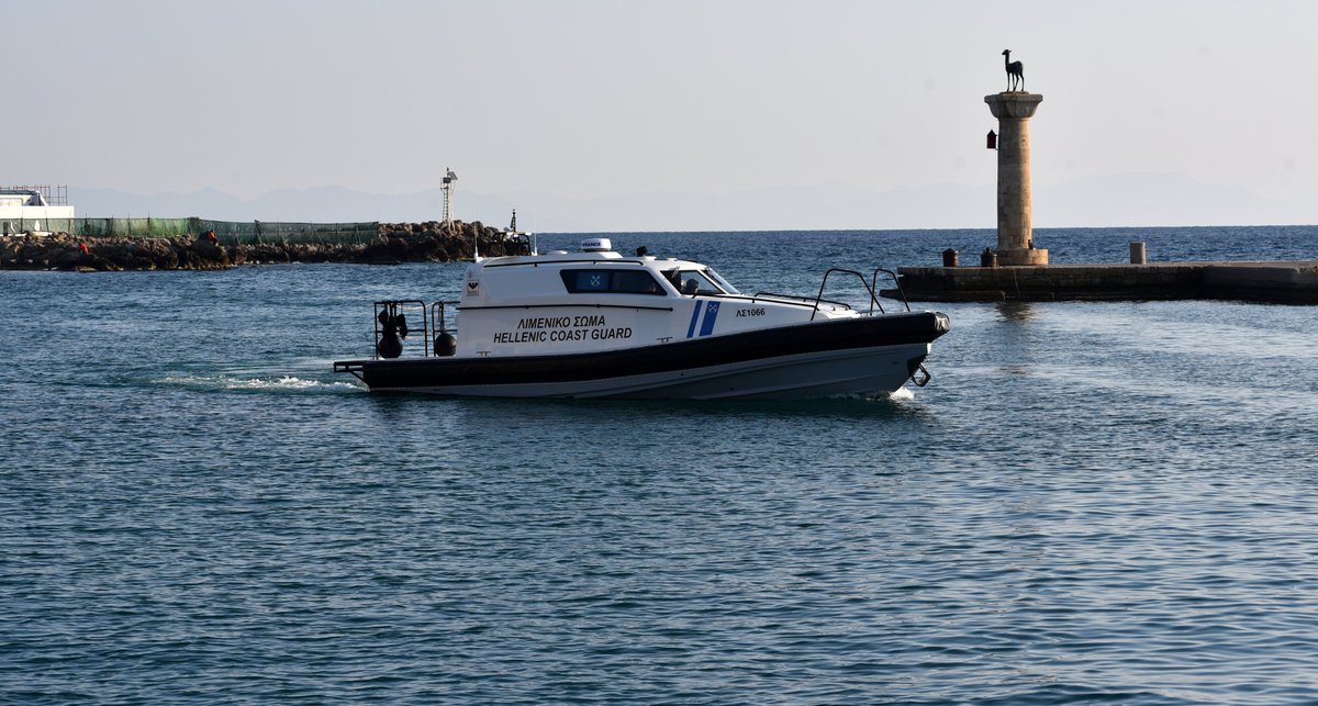 Paza de coastă elenă a tras focuri de avertisment către o navă care „făcea manevre suspecte”. Turcia a acuzat Grecia de „hărțuire”