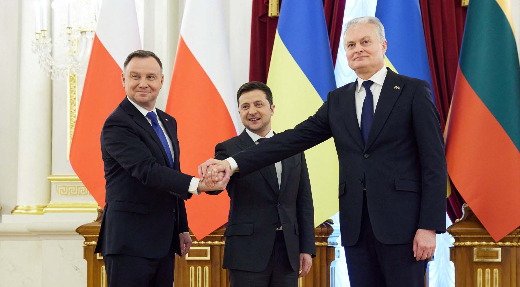 „Ucraina merită statutul de ţară candidată la aderarea la UE”, afirmă președinții Poloniei și Lituaniei