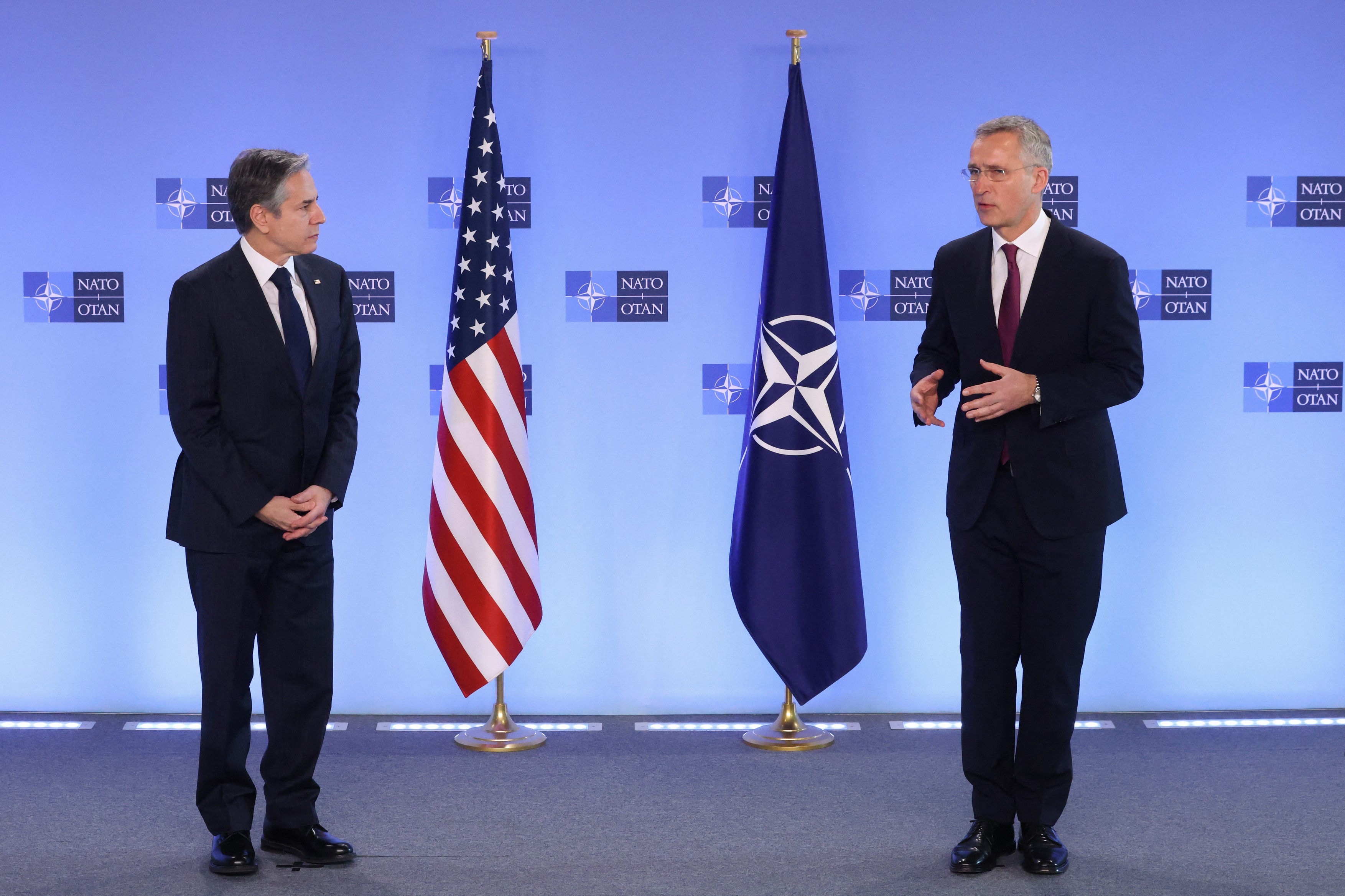 Stoltenberg: "Nu căutăm război cu Rusia". Blinken: "Suntem o alianță defensivă, dar dacă conflictul vine la noi, ne apărăm"