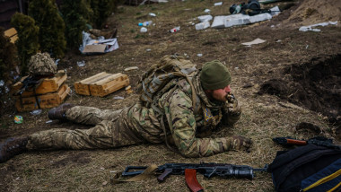 Soldat ucrainean în Irpin.
