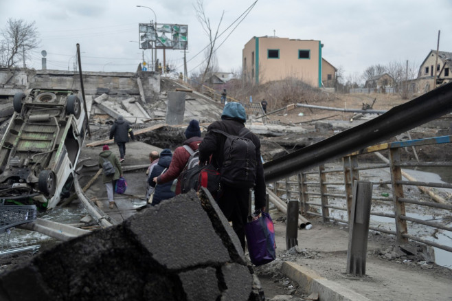 Russia-Ukraine War: Irpin Destroyed Bridge And Civilians Leaving The City - 06 Mar 2022