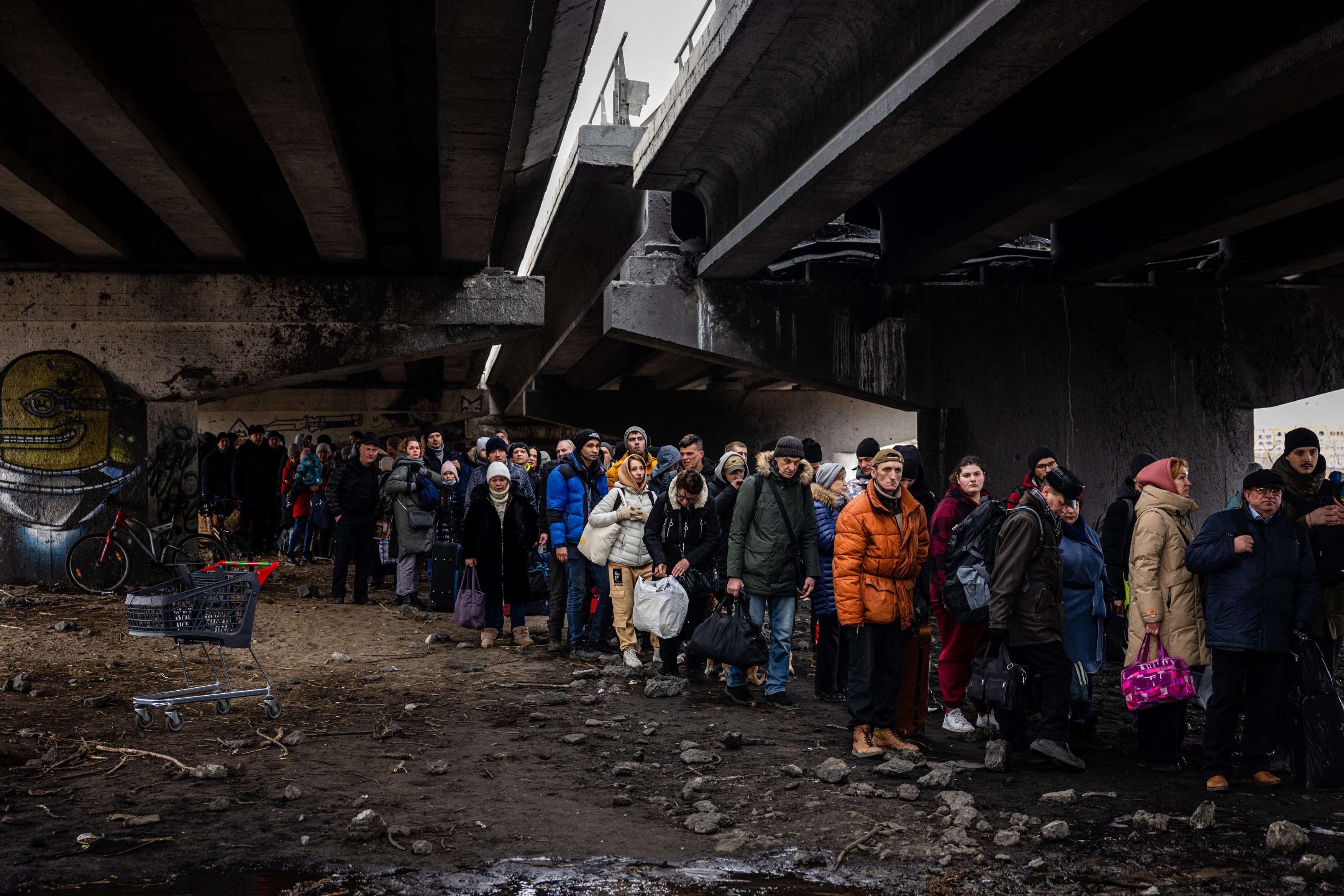 Se încearcă evacuarea civililor din orașul unde se află cea mai mare centrală nucleară. Kievul, încă alimentat cu apă și căldură
