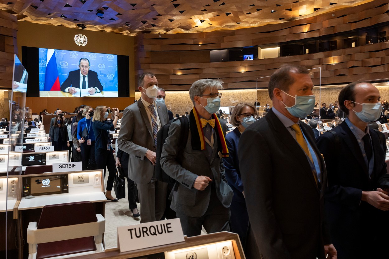 Zeci de diplomați au ieșit din sală în timpul discursului lui Serghei Lavrov, la o conferință ONU