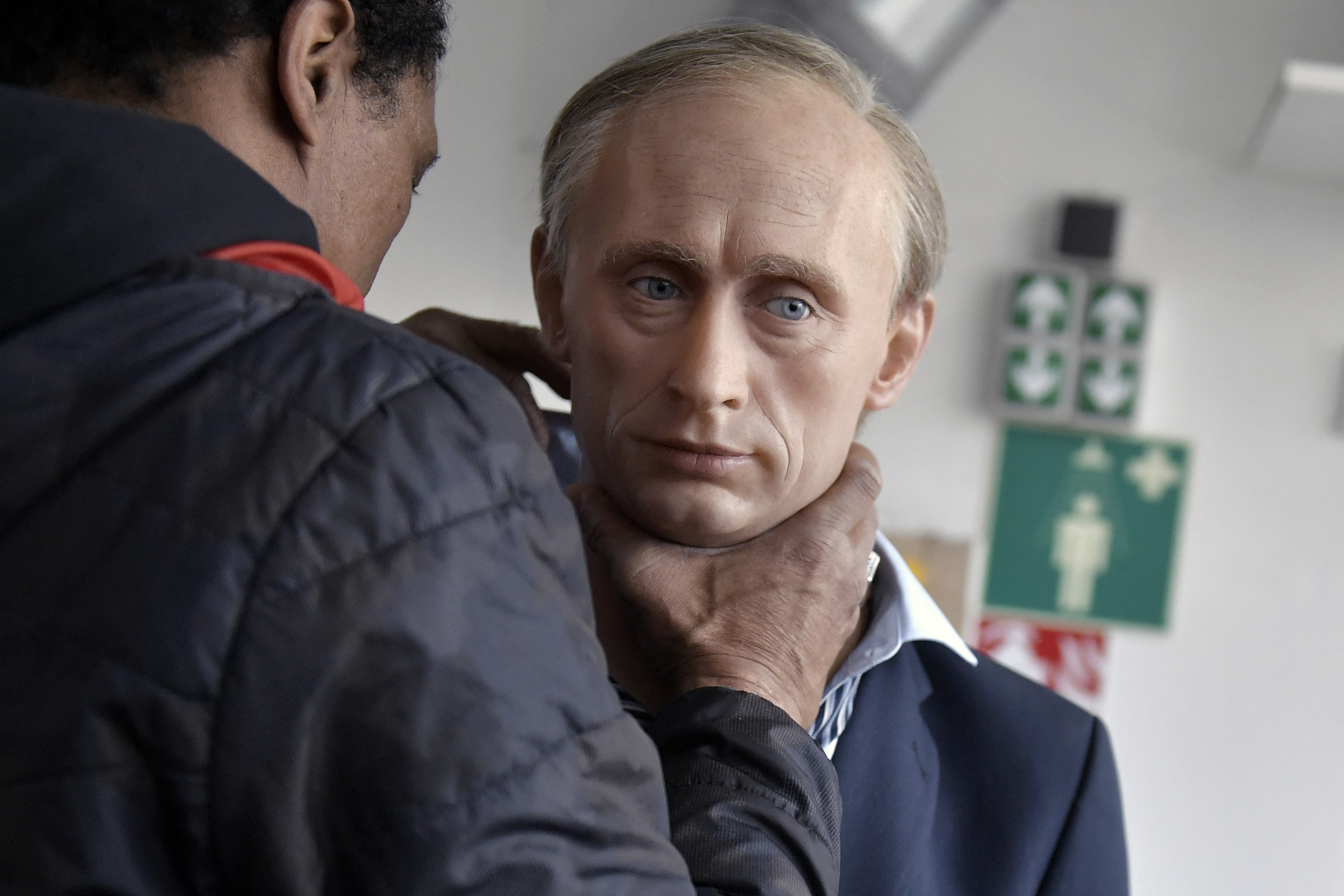 Muzeul de ceară din Paris a scos de la expoziție statuia lui Putin. „Poate că președintele Zelenski îi va lua locul”
