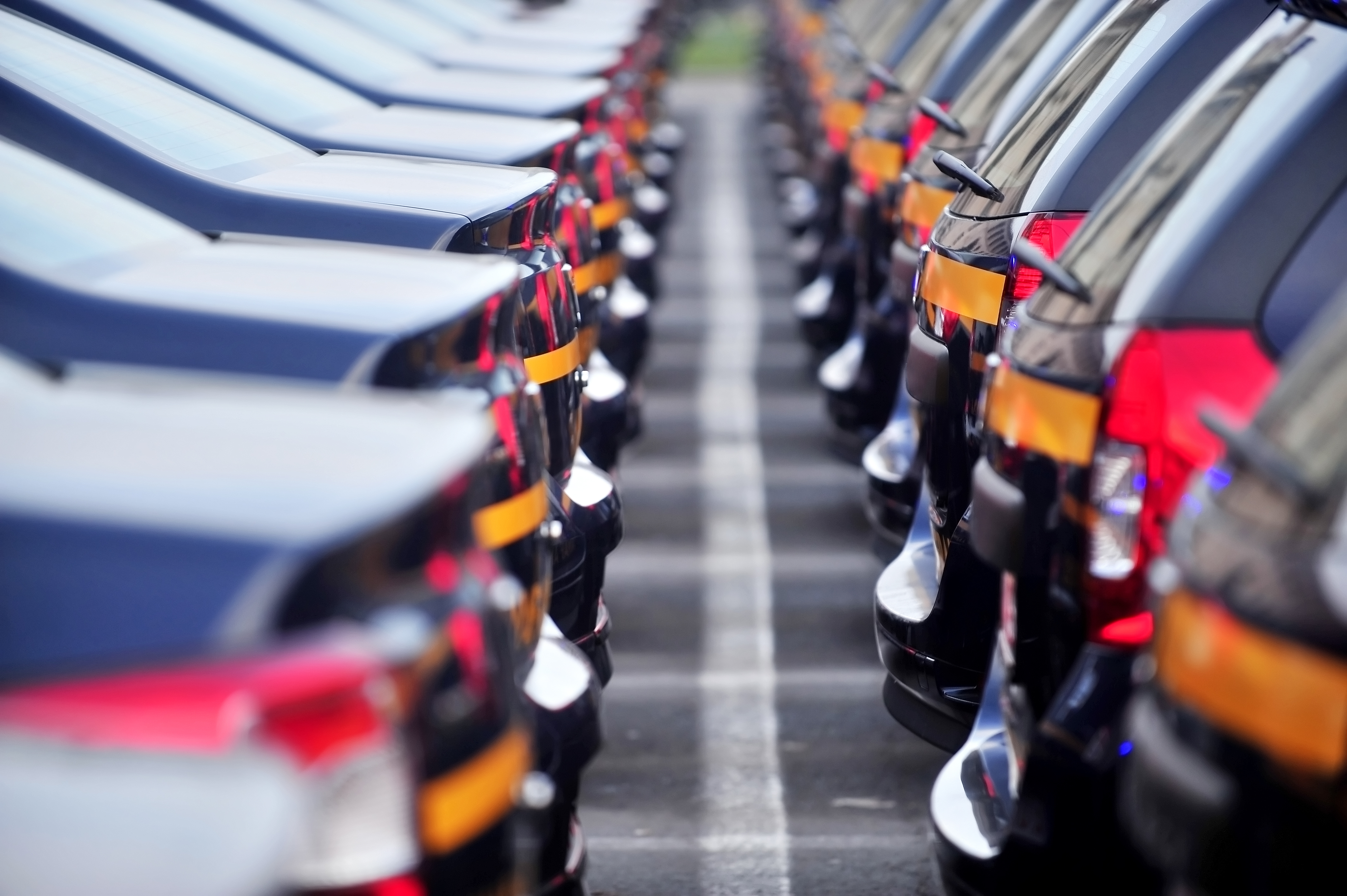 Marile companii occidentale pleacă din Rusia. BMW, Ford și Apple și-au anunțat retragerea, după Audi și General Motors