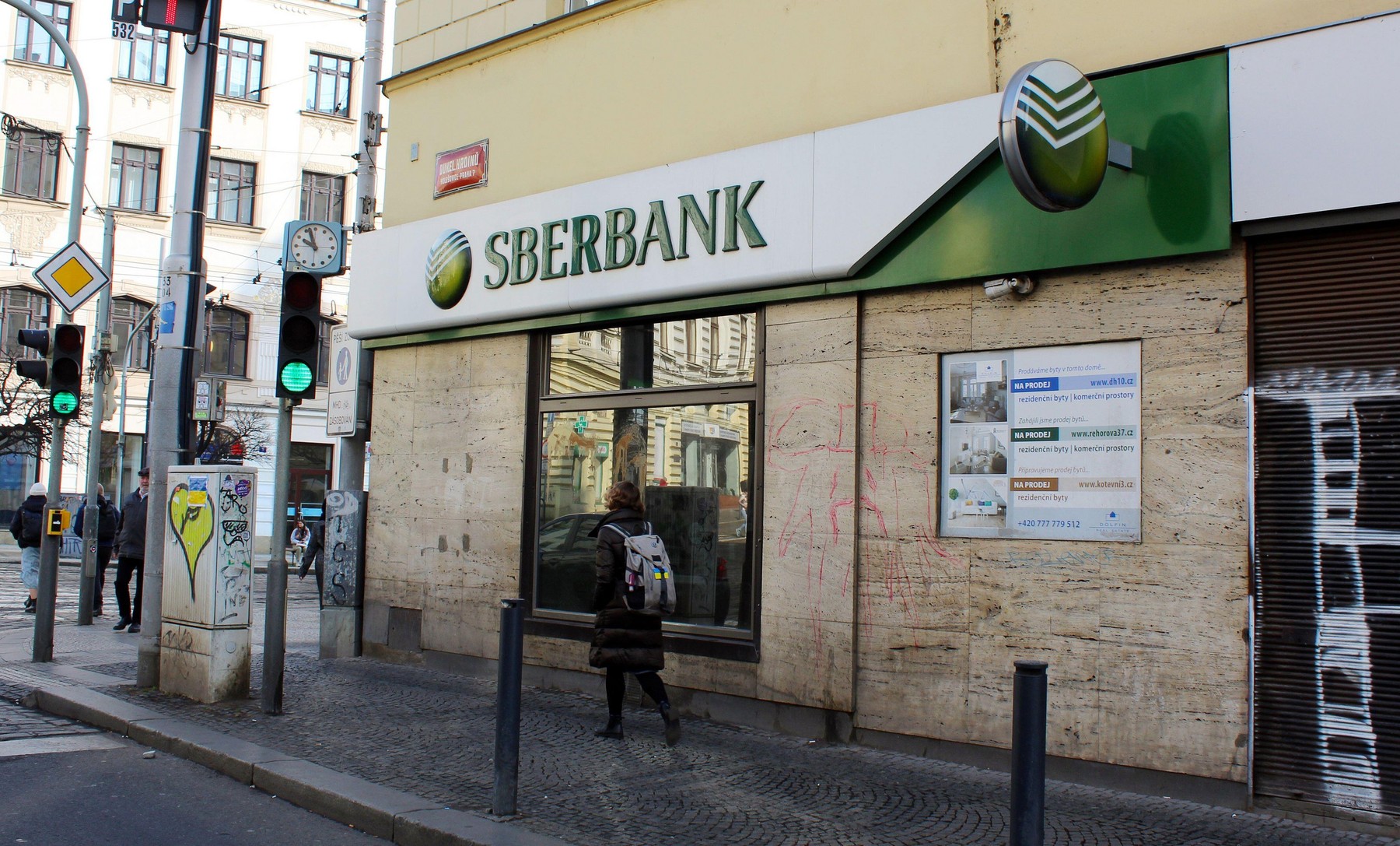 Ce înseamnă pentru Sberbank, cea mai mare instituție financiară din Rusia, decuplarea de la sistemul SWIFT