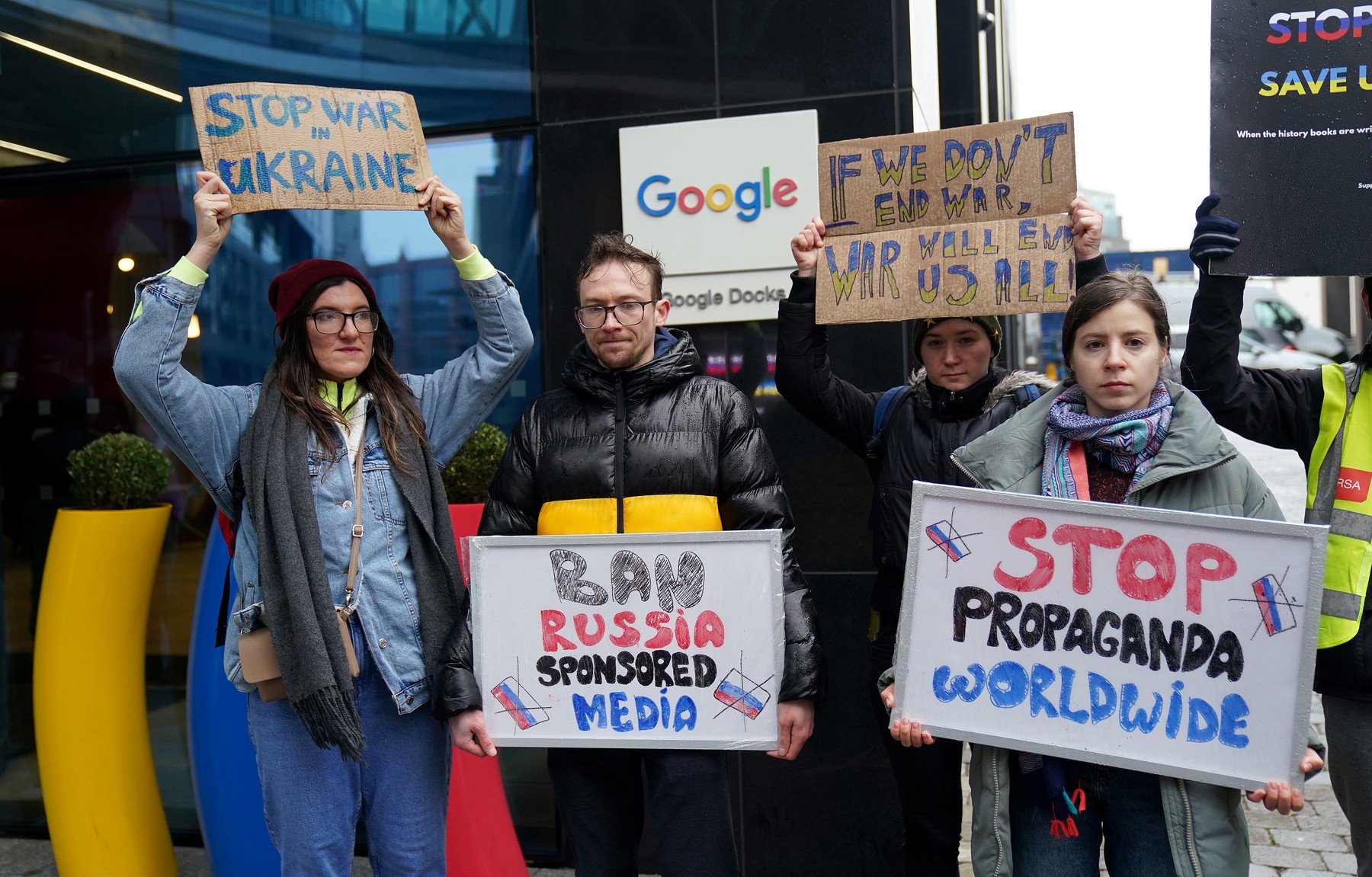 Diaspora ucraineană încearcă să mobilizeze Silicon Valley în „războiul IT” cu Rusia