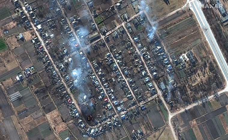 Noi imagini din satelit care arată dezastrul rămas după atacurile trupelor ruse în zonele de la nord de Kiev