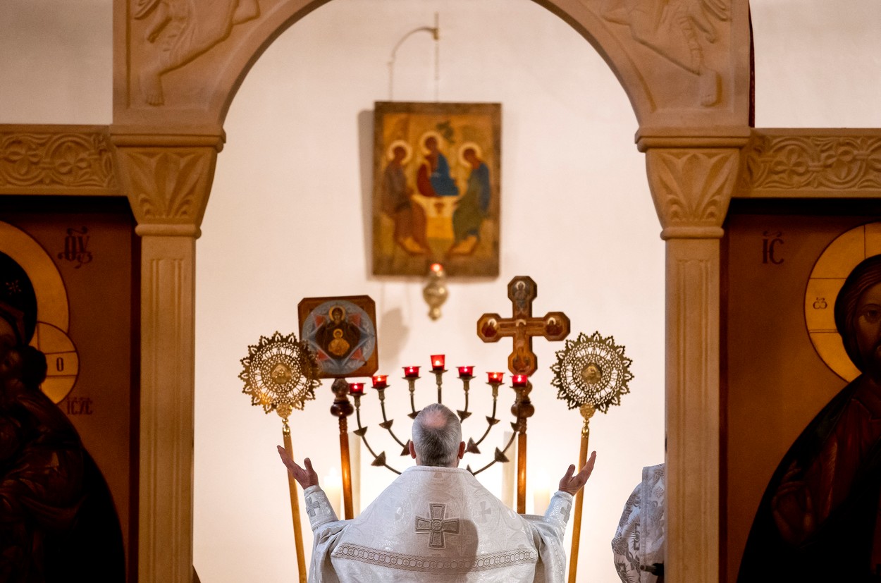 Biserica Ortodoxă rusă din Amsterdam rupe orice legătură cu Patriarhia Moscovei și condamnă războiul susținut de Patriarhul Kirill