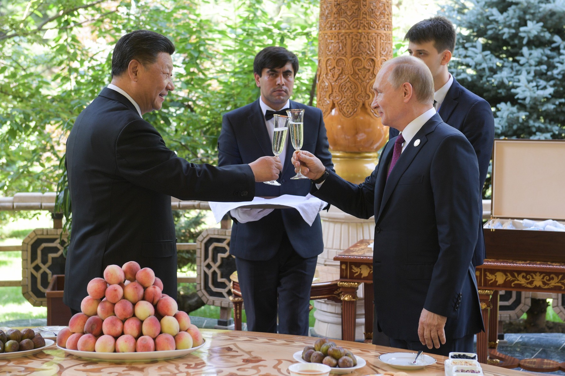 China resimte efectele secundare ale sancțiunilor occidentale impuse Rusiei. Investitorii străini își pierd încrederea în Beijing