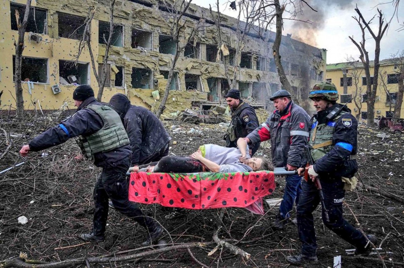 Aftermath of airstrike on Maternity Hospital, Mariupol, Ukraine - 09 Mar 2022