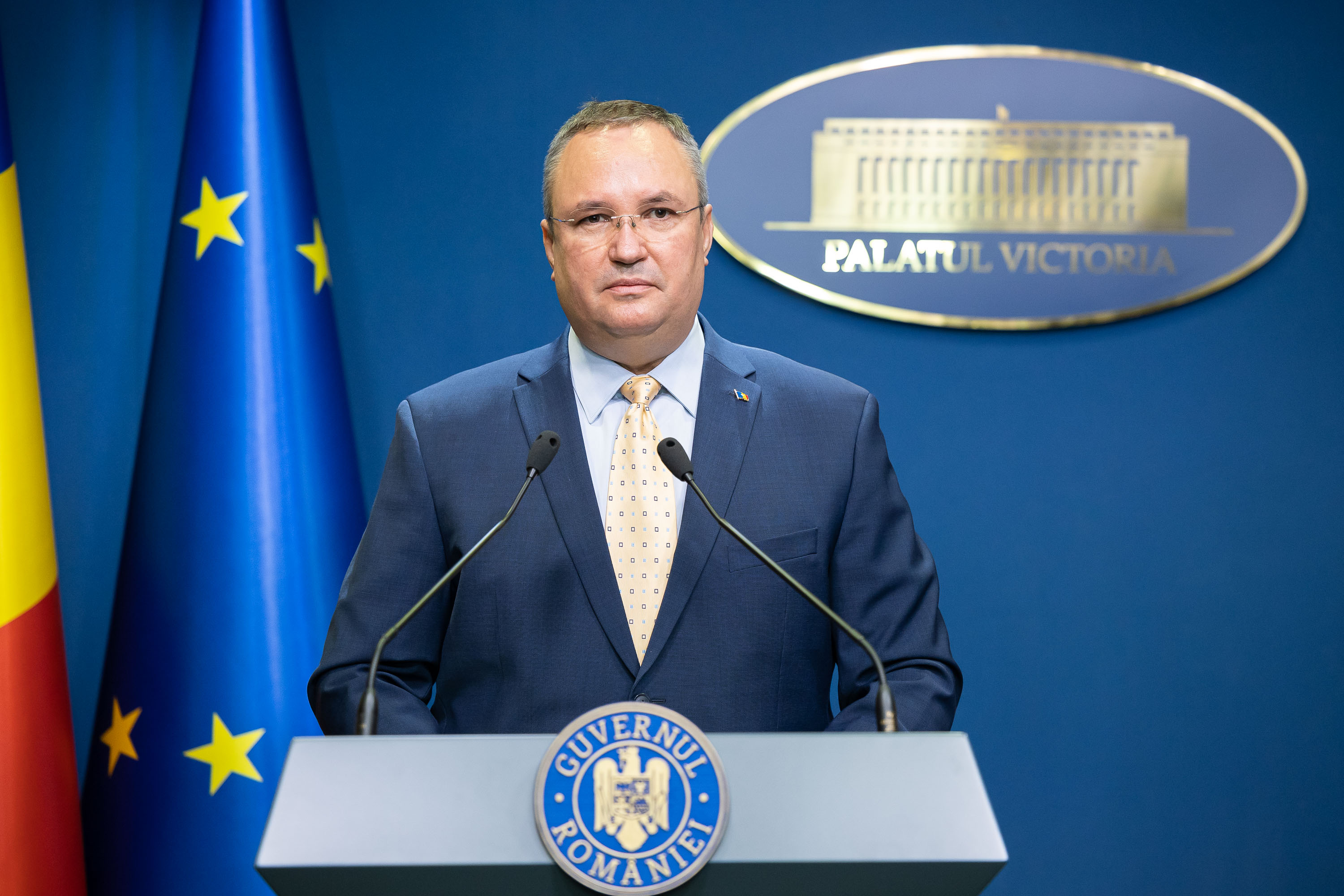 Uzina Mecanică Bucureşti va construi 227 de vehicule blindate Pirahna. Ciucă: Se realizează primul joint venture consolidat