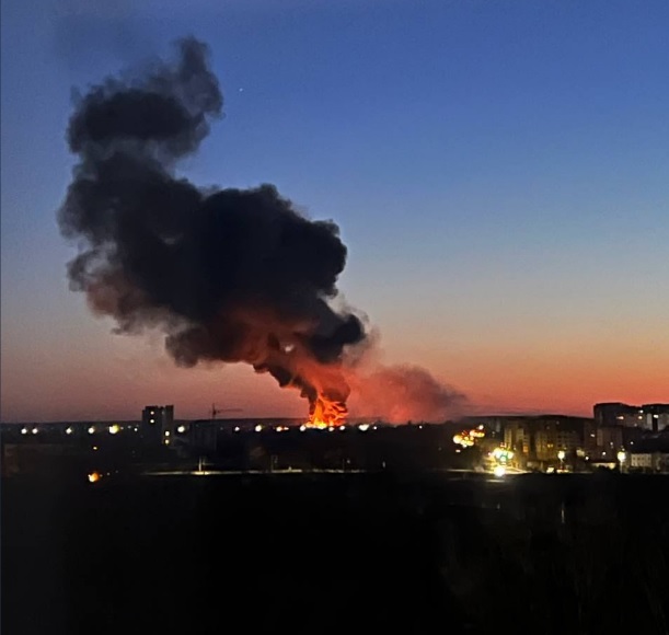 Război în Ucraina. Bombardamente în zone civile din trei orașe din vest. Rusia confirmă atacurile în Luțk și Ivano-Frankivsk