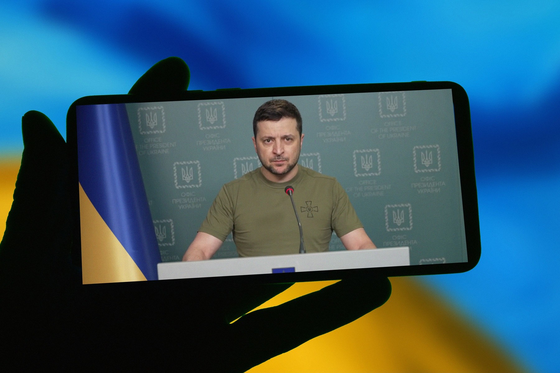 Mesajul lui Volodimir Zelenski pentru NATO: Dați-ne doar 1% din avioanele și tancurile voastre