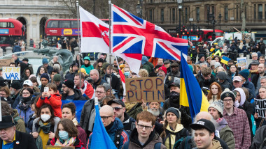 manifestatie anti razboi in marea britanie