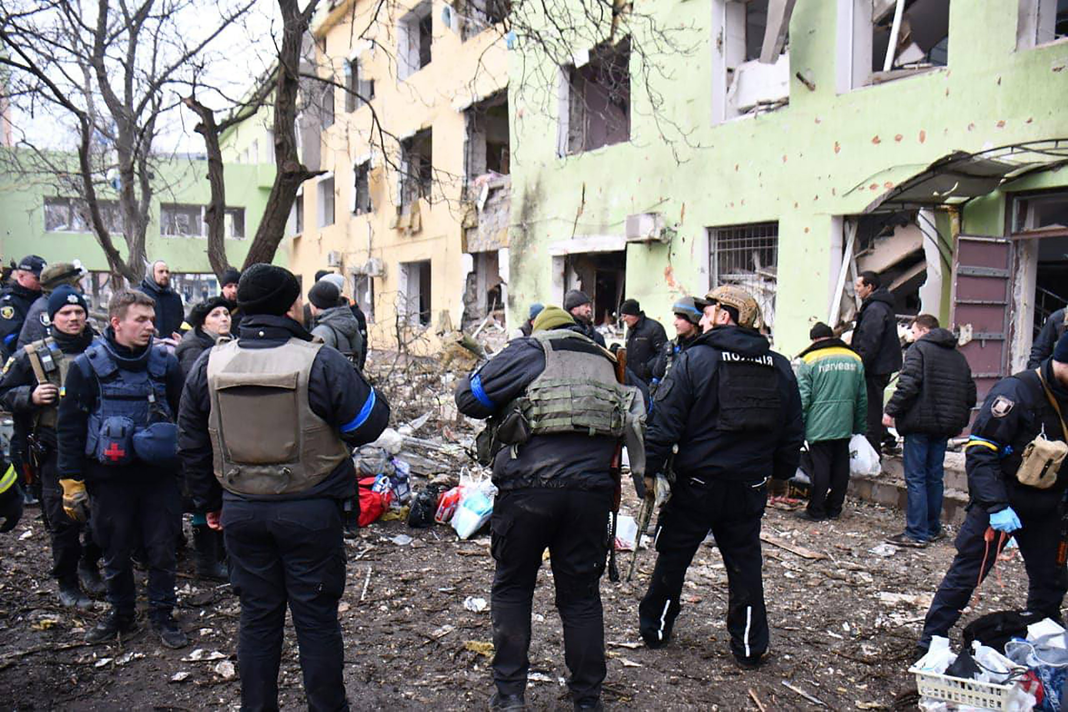 Aproape 2.200 de oameni au murit în Mariupol din cauza ofensivei rușilor