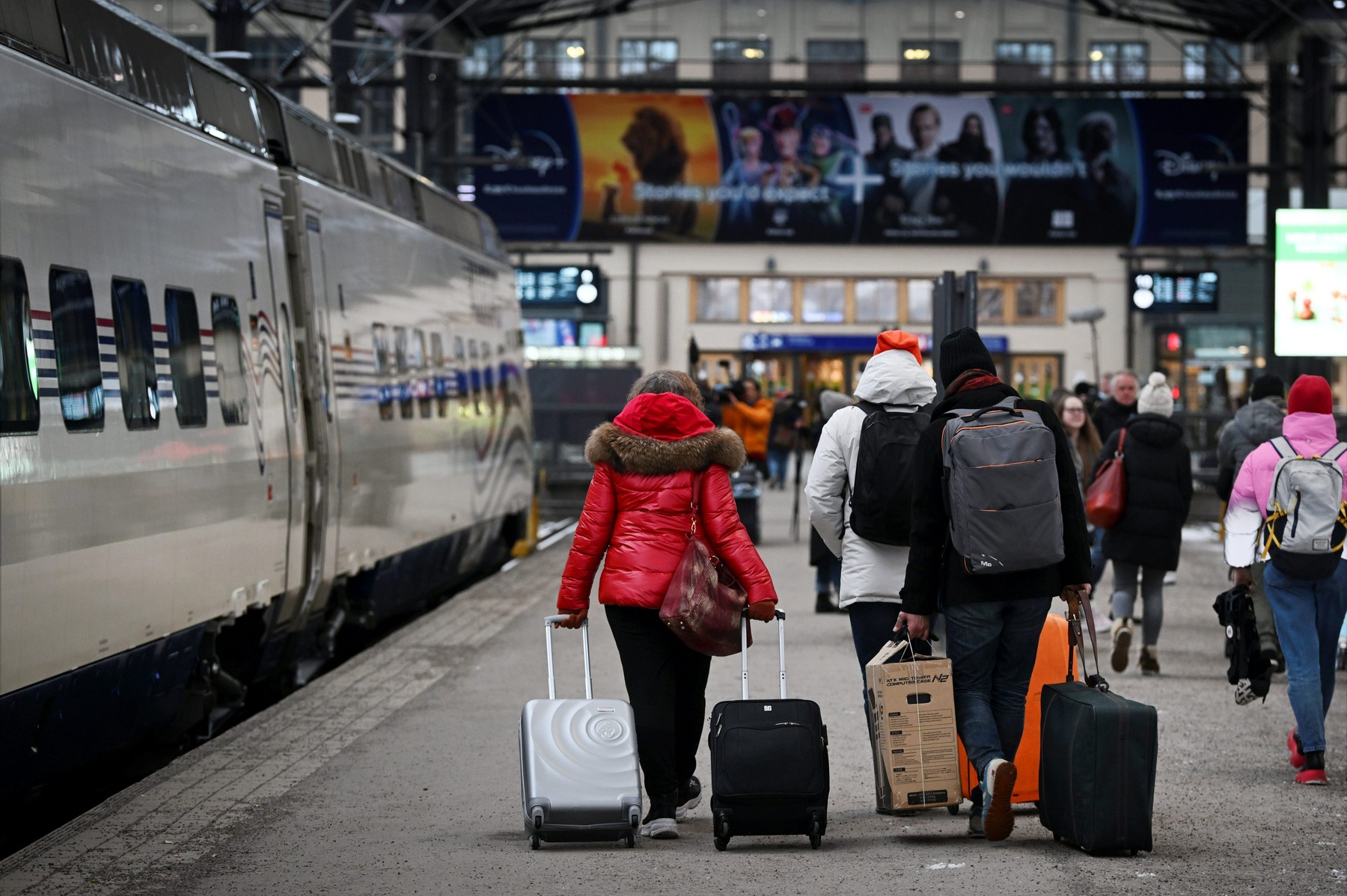Finlanda suspendă legăturile feroviare cu Rusia și închide una dintre ultimele rute de transport public pentru ruși către UE