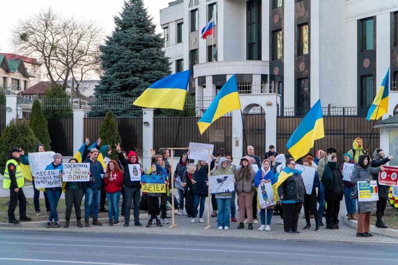 MAE rus l-a chemat pe ambasadorul Republicii Moldova să dea explicații pentru un protest la Chișinău împotriva invaziei ruse