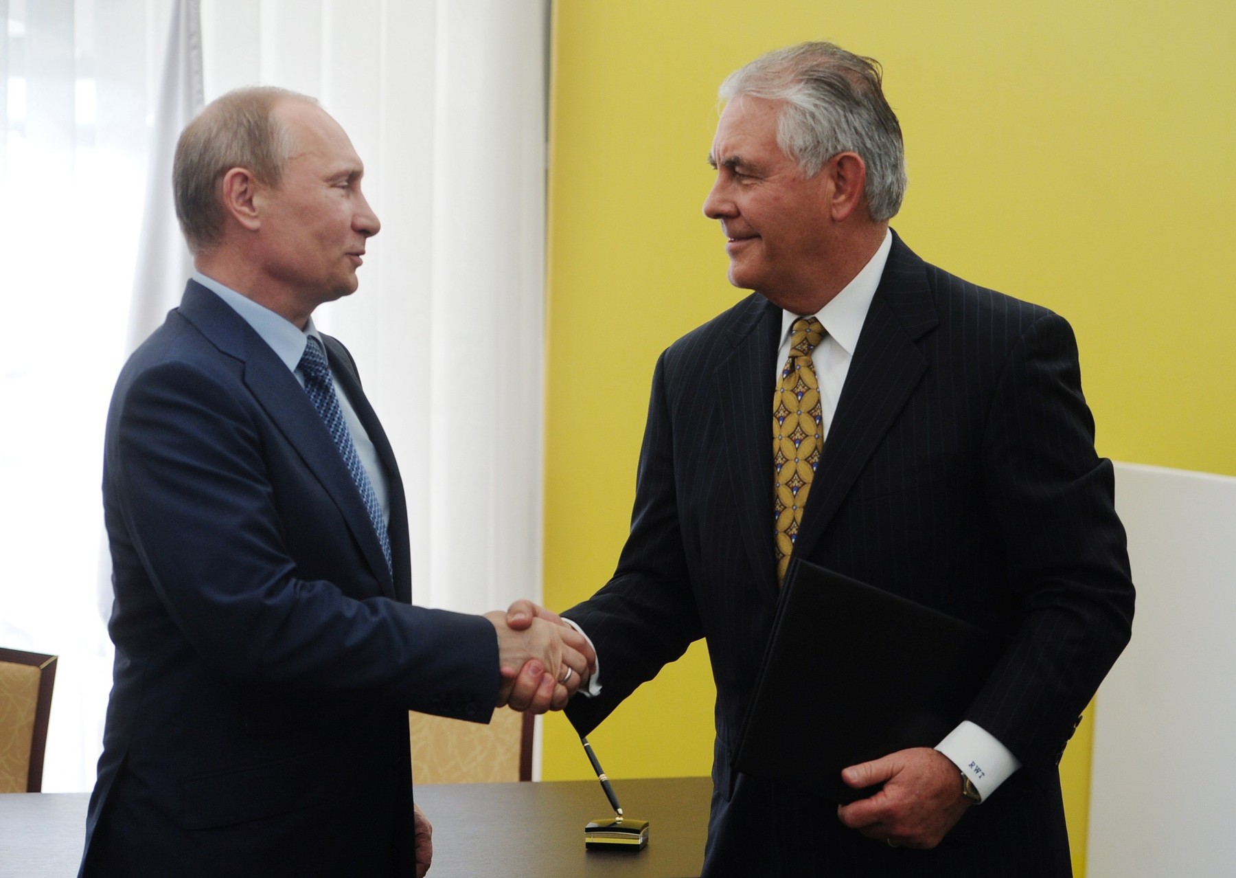 CNN: Nouă companii occidentale au contribuit cu peste 15 miliarde de dolari la cufărul de război al lui Putin de la anexarea Crimeei