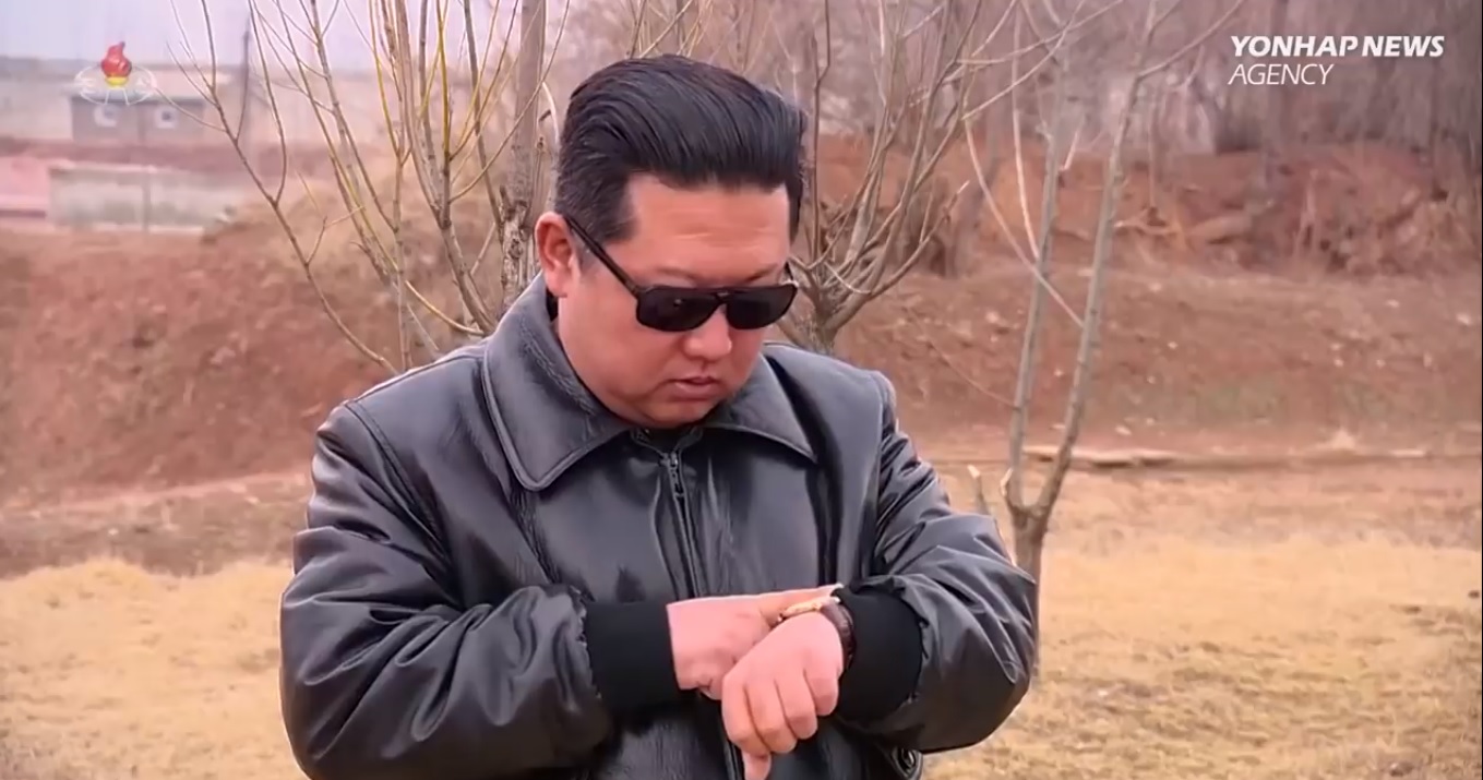 Clip ridicol de PR lansat de Kim Jong Un pentru a se lăuda cu cea mai nouă rachetă