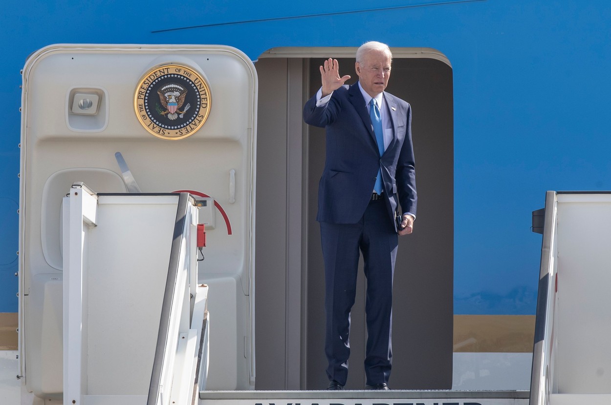 Joe Biden a ajuns în Polonia, la 100 de kilometri de frontiera cu Ucraina, și s-a întâlnit cu militarii americani din Rzeszow