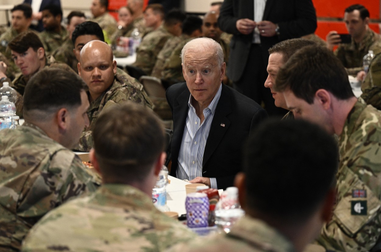 Biden l-a numit din nou pe Putin „criminal de război” în timpul vizitei în Polonia