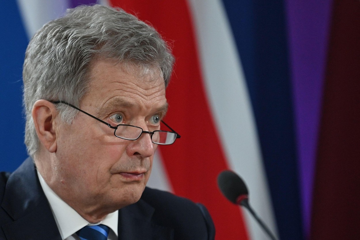Președintele Finlandei: Aderarea la NATO ar fi benefică, dar ar spori tensiunile cu Rusia