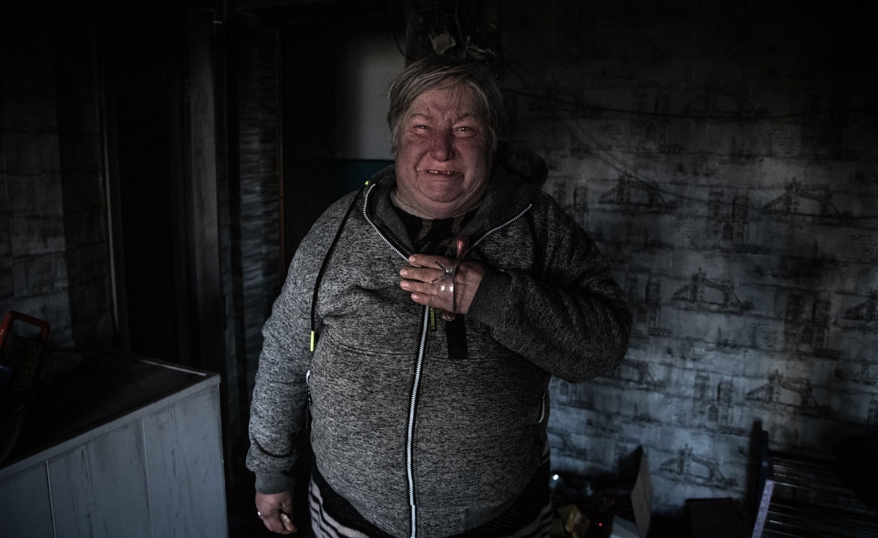 Locuitorii din Mariupol au început să moară de foame și de sete. Viceprimar: „Unele mame nu au lapte și nu-și pot hrăni copiii”