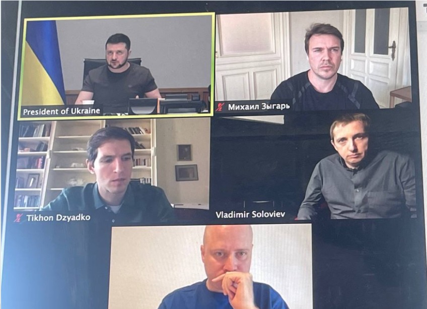 Zelenski susține că Moscova este "îngrozită" de interviul său acordat unor jurnaliști ruși: „Sunt cei care pot spune adevărul”