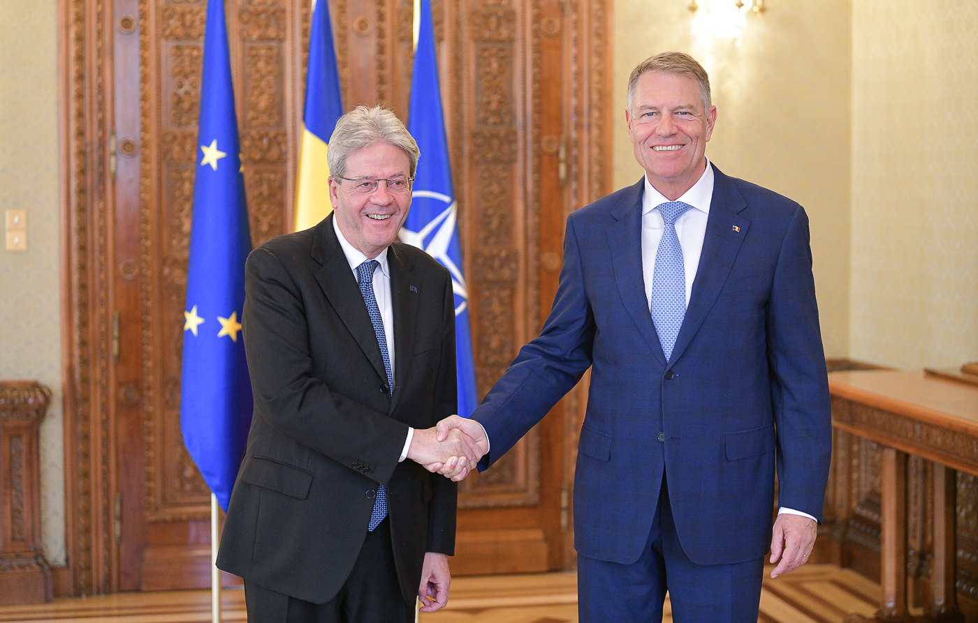 Klaus Iohannis: Trebuie intensificate eforturile la nivel european pentru sprijinirea Ucrainei