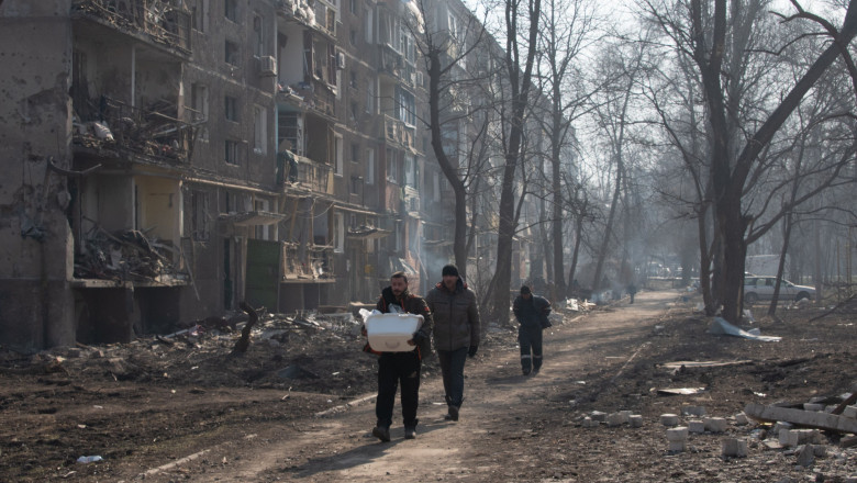Rusia că permite coridoare umanitare pentru a le transforma apoi într-o „capcană mortală”. Foto: Profimedia Images