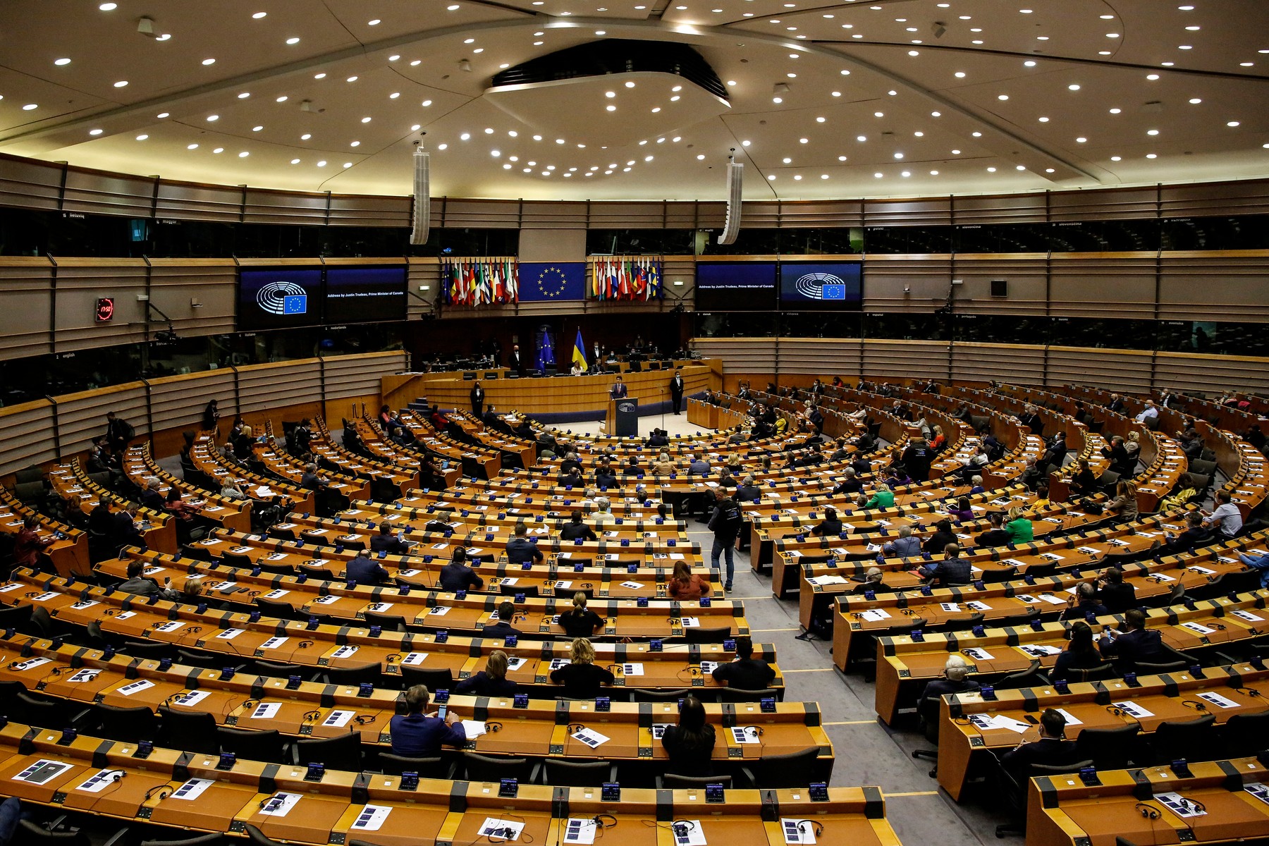 O comisie a Parlamentului European a votat introducerea listelor transnaționale de candidați pentru alegerile europarlamentare
