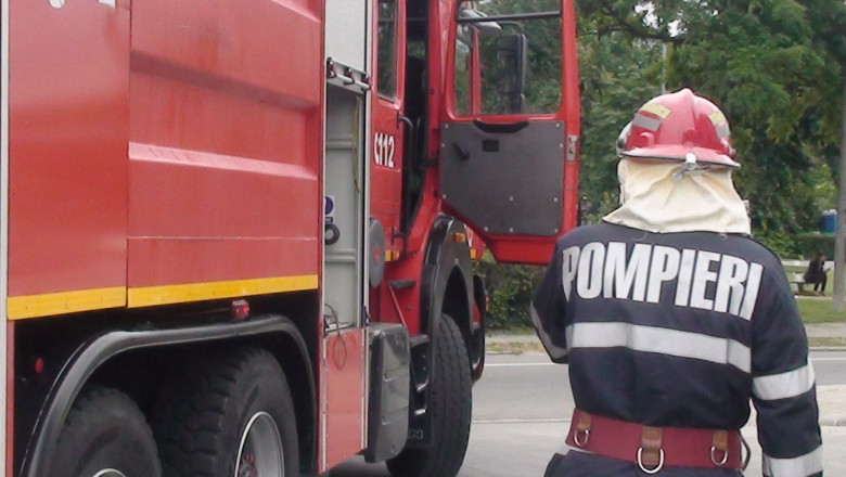 Explozie la o casă din Cluj. Două persoane au ajuns la spital cu arsuri