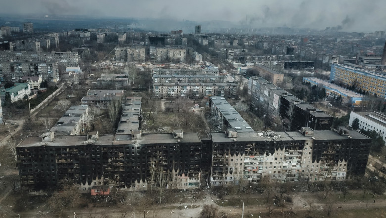 Orașul Mariupol după o lună de bombardamente