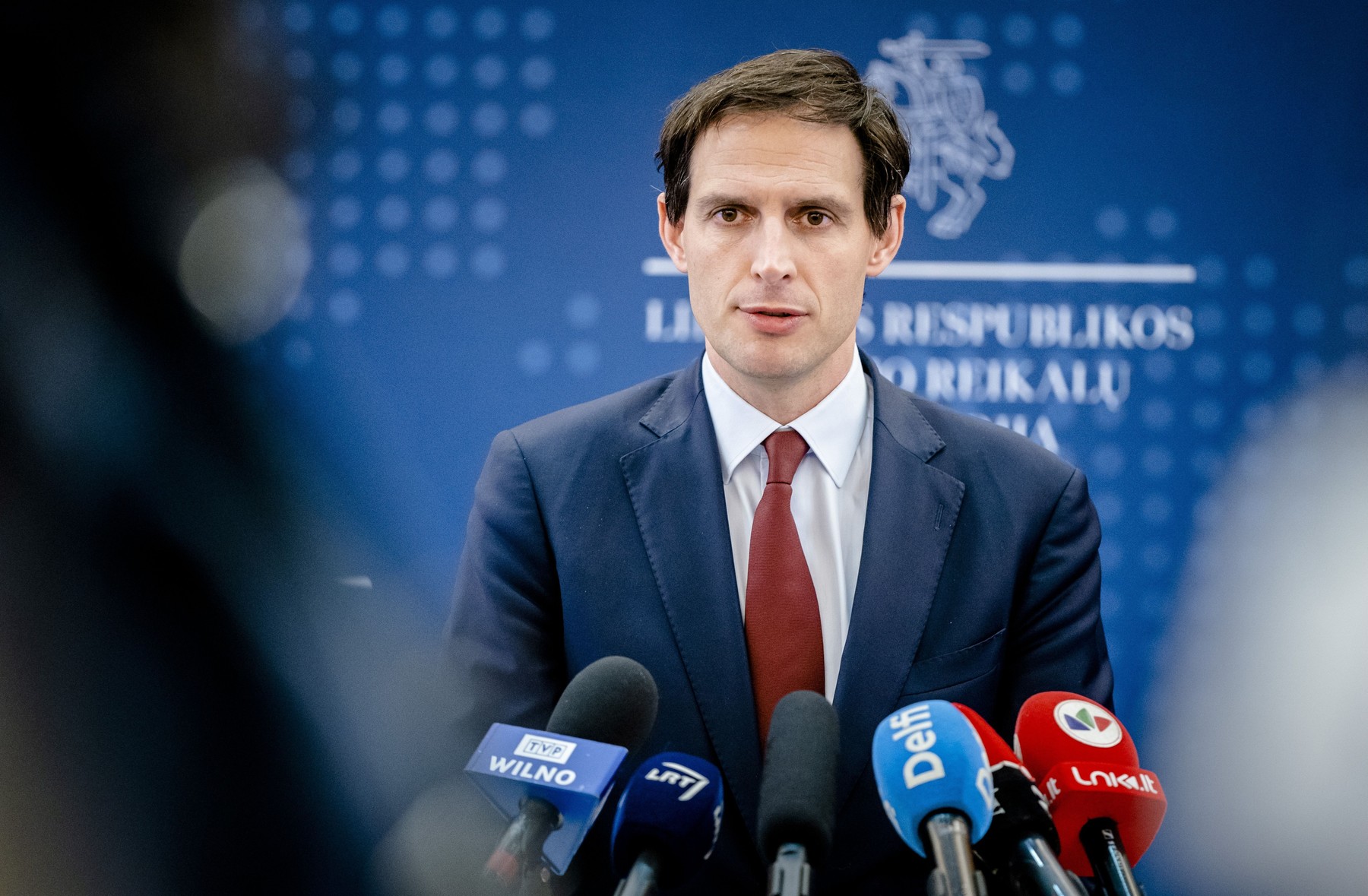 Olanda şi Belgia expulzează mai mulţi diplomaţi ruşi acuzaţi de spionaj