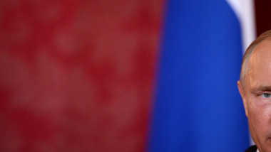 steagul rusiei si profilul lui putin