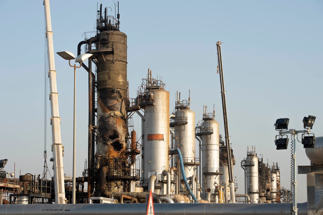 Atacuri asupra Arabiei Saudite. Rebelii din Yemen au vizat instalaţiile petroliere şi de gaz