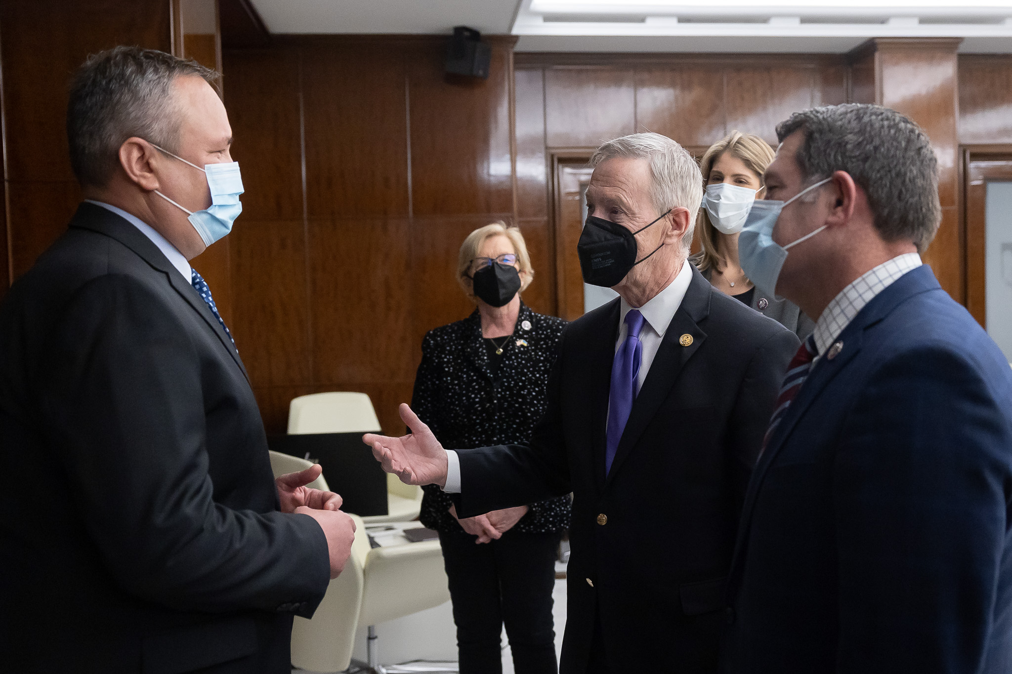O delegație de congresmeni americani s-a întâlnit cu premierul Nicolae Ciucă și a vizitat baza de la Kogălniceanu