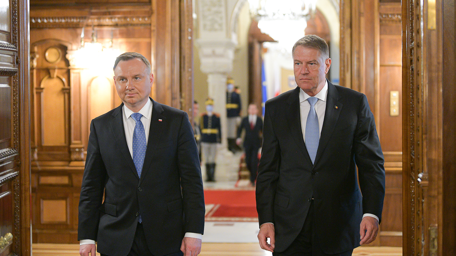 Iohannis: Am decis împreună cu președintele Poloniei să organizăm la București un Summit al statelor NATO în format B9
