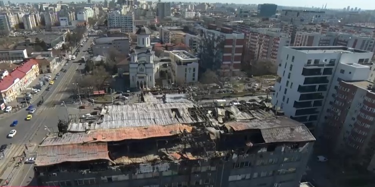 Centrul comercial din București mistuit de flăcări, la un pas de prăbușire. Cum arată întreaga zonă, după incendiul devastator