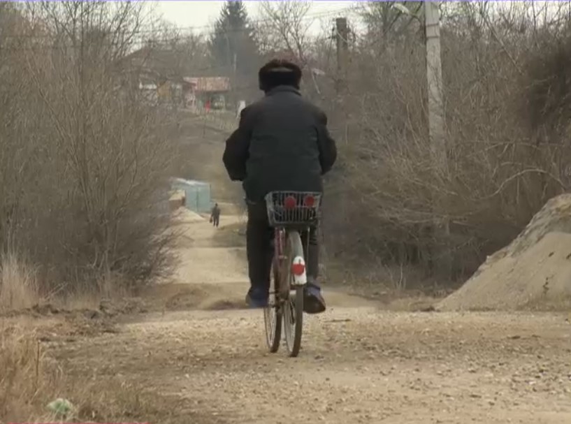 Statul la stat. România, în pragul unui dezastru demografic: „Într-un an am avut 26 de înmormântări și două botezuri”