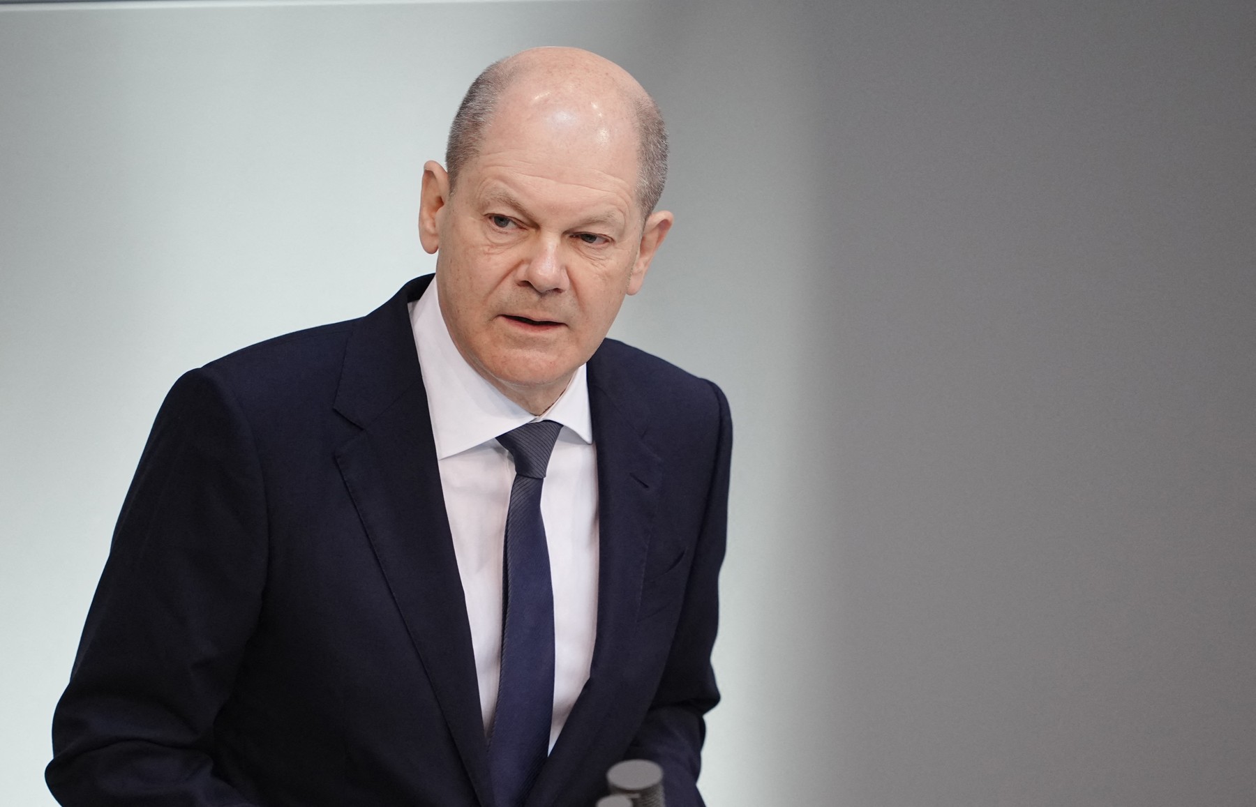 Scholz: Întreruperea bruscă a importurilor de energie din Rusia va arunca Europa în recesiune