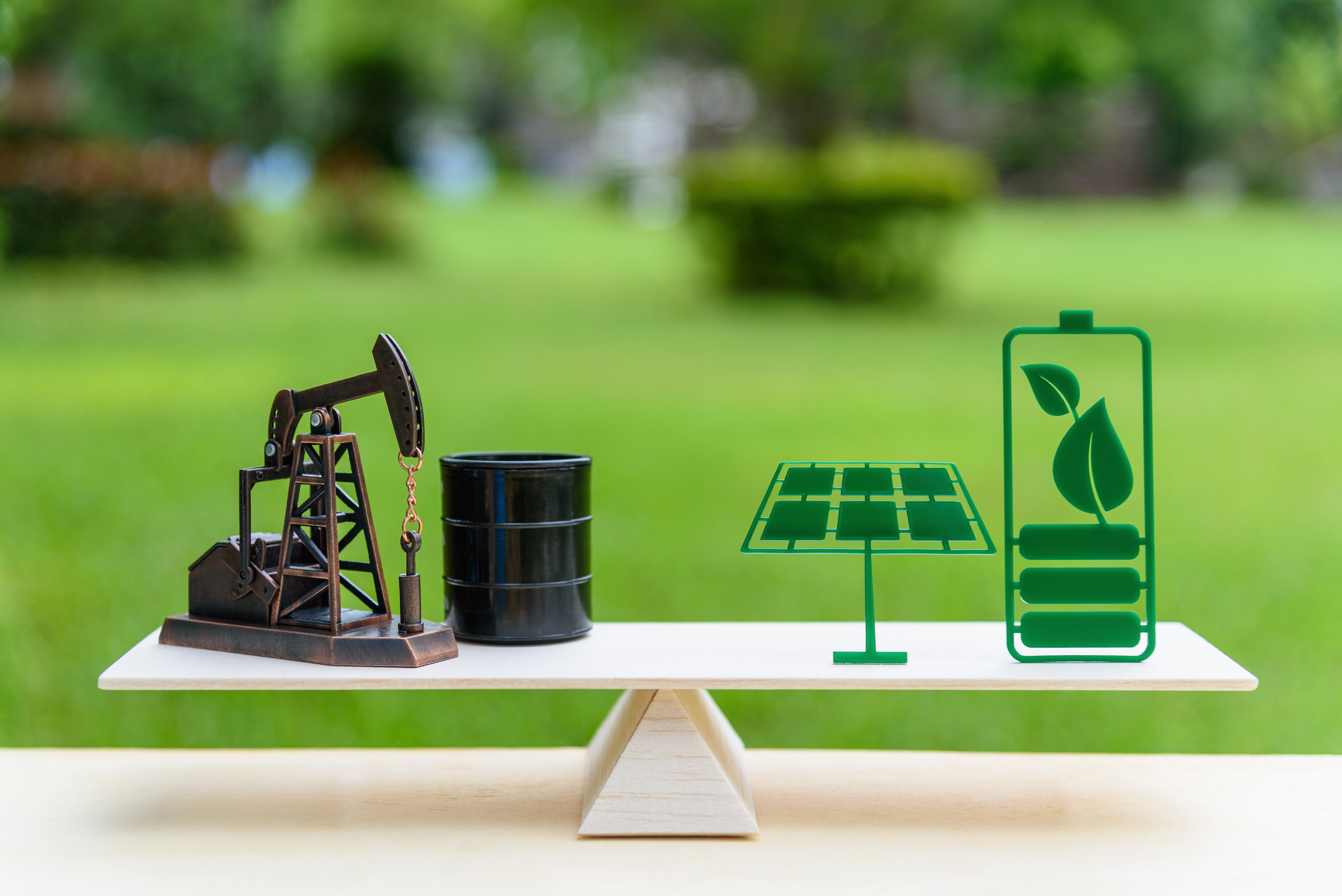 ONG: 6 bănci franceze sunt cei mai mari finanțatori europeni ai energiei din combustibili fosili