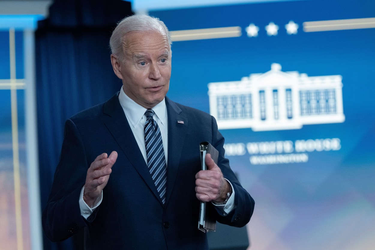 Joe Biden: Există indicii că Putin se autoizolează și că și-ar fi plasat în arest unii consilieri. Nu cred că se retrage de la Kiev