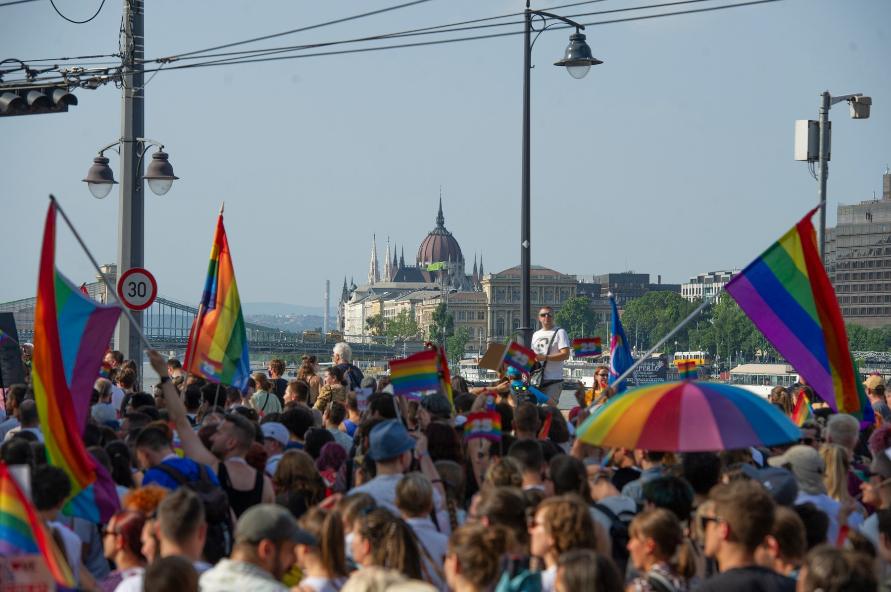 Eșec al referendumul anti-LGBT din Ungaria. Scrutinul a fost boicotat de majoritatea populației