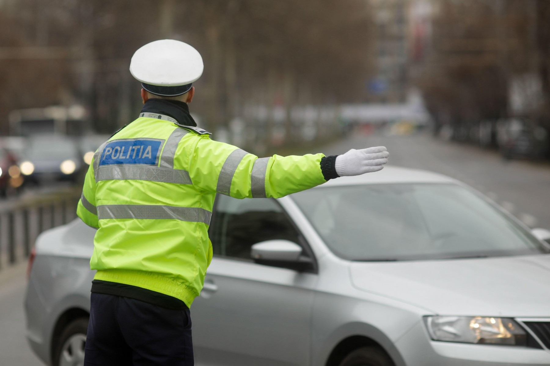 Proiect de lege: O persoană adusă la Poliție nu poate fi verificată mai mult de 3 ore