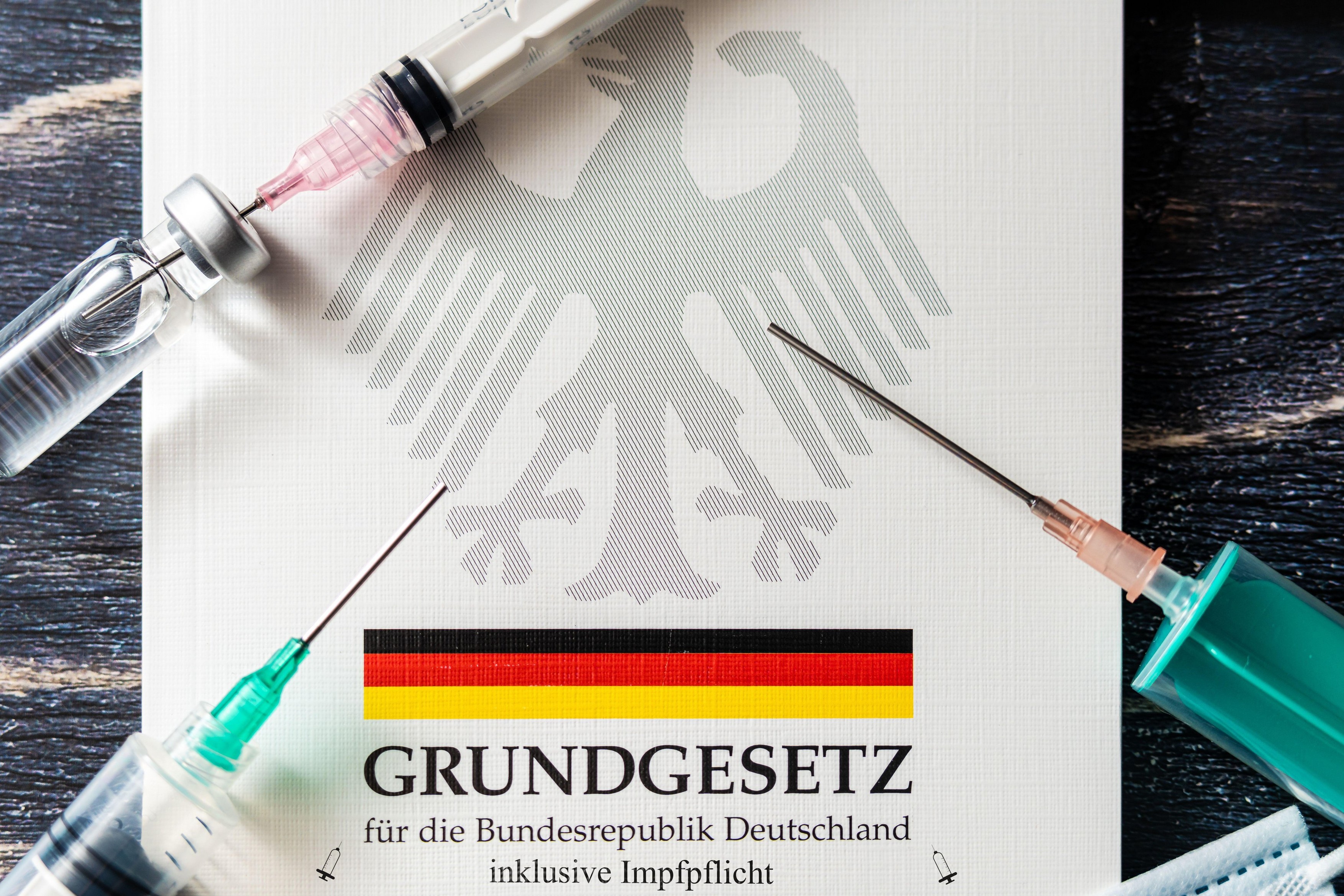 Guvernul german renunță la proiectul vaccinării obligatorii pentru persoanele peste 18 ani