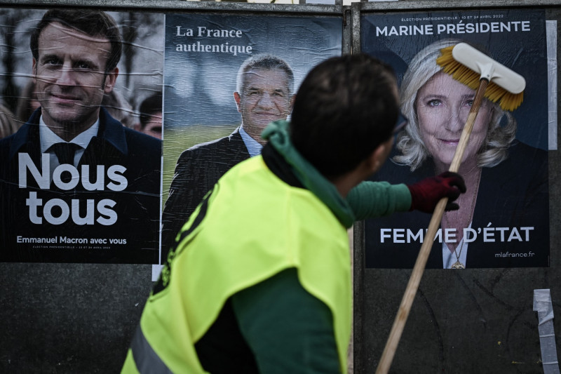 Le Pen câștigă teren în fața lui Macron în cursa pentru alegerile prezidențiale