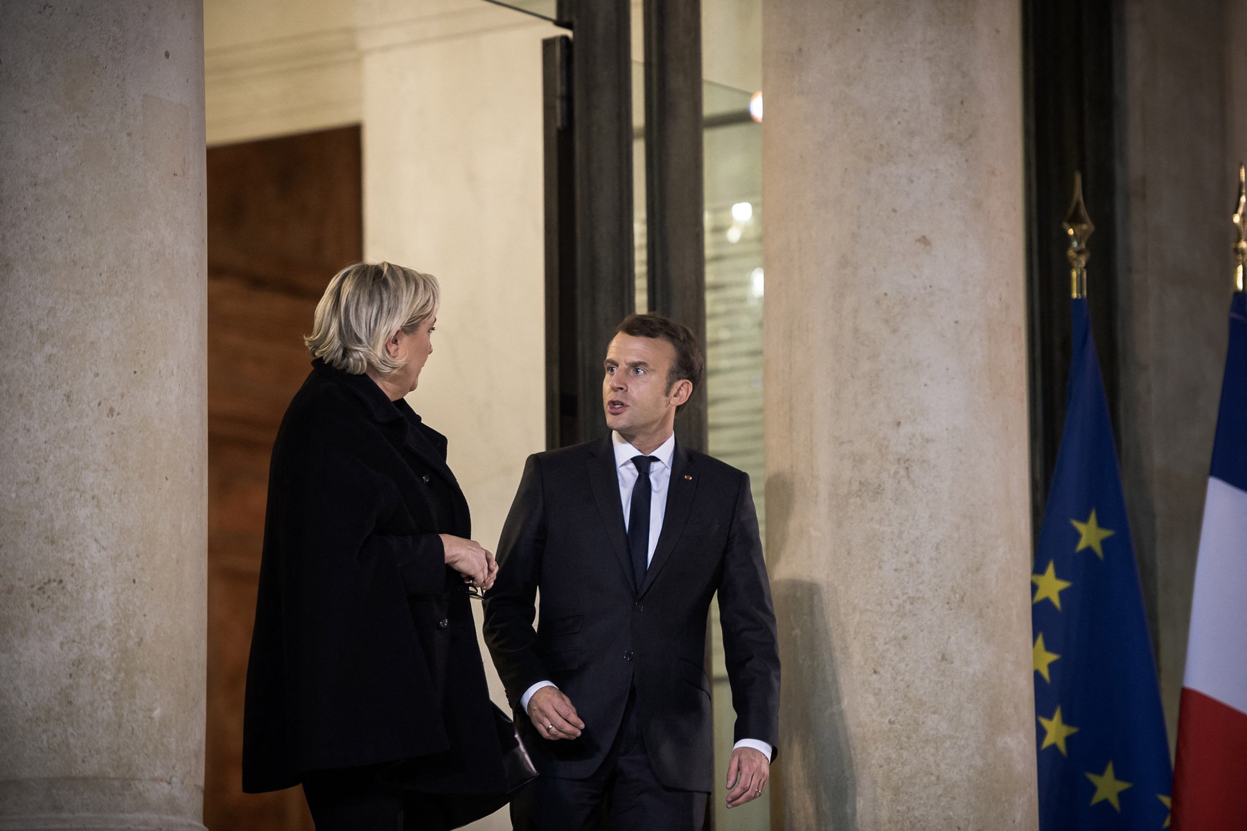 Le Pen câștigă teren în fața lui Macron în cursa prezidențială, arată ultimul sondaj