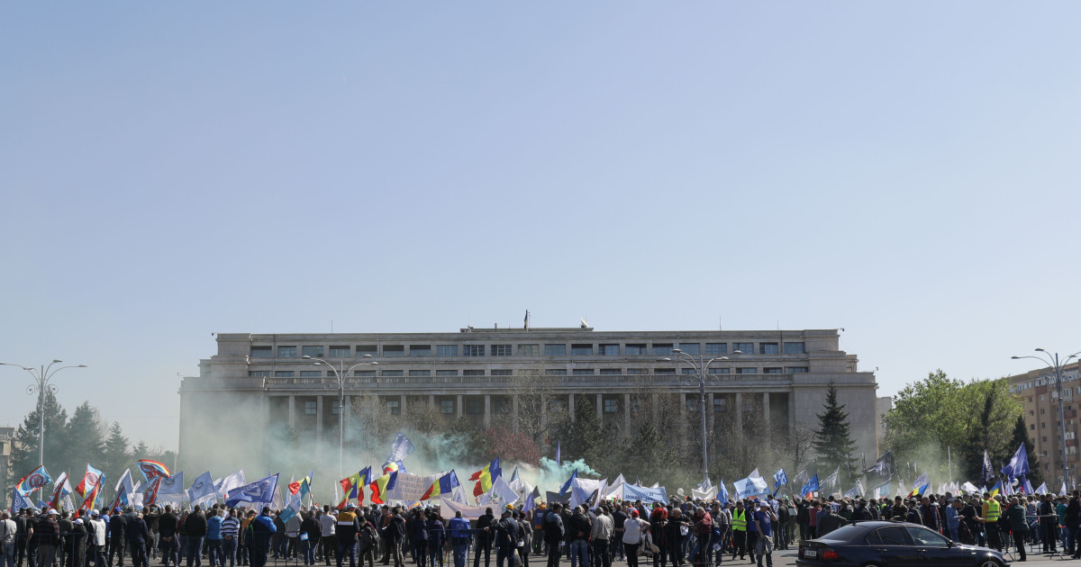 Sindicaliştii BNS protestează azi în Piața Victoriei